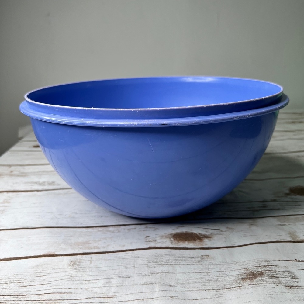 Tupperware Mixing Bowl Blue Large 32 Cup 7.8L Plastic Round 2539 13in